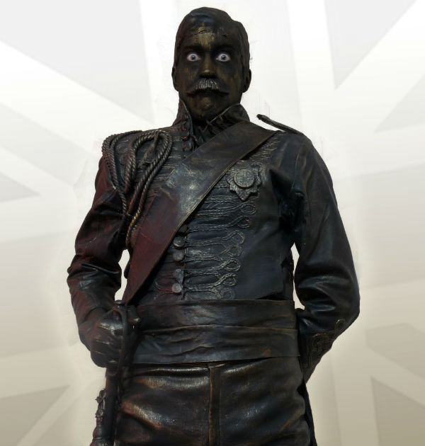 Royal Bodyguard Living Statue hire